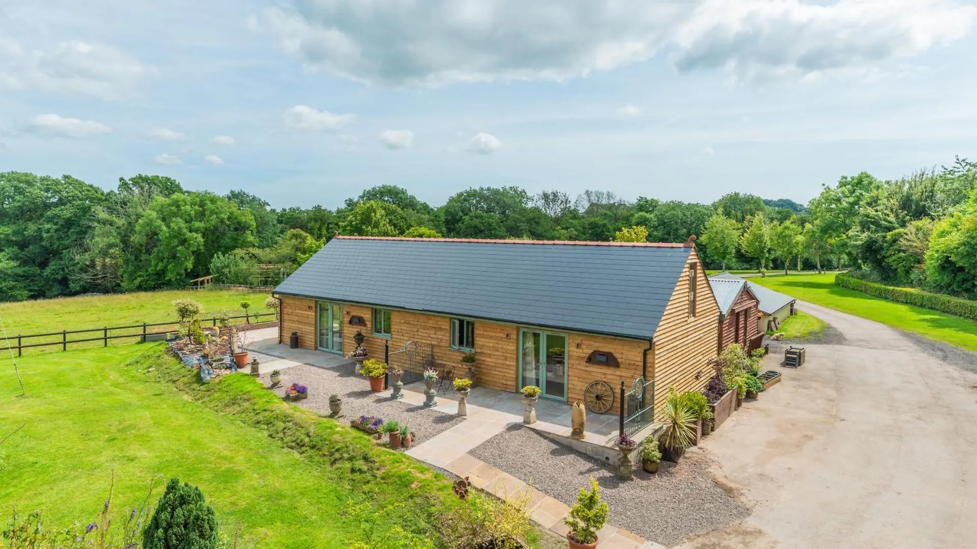 Tredodridge Barn Retreat Villa St Nicholas